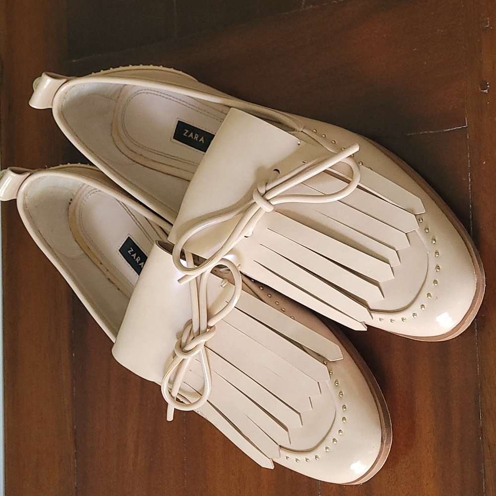 Zara Cream Loafers with Fringe Detail